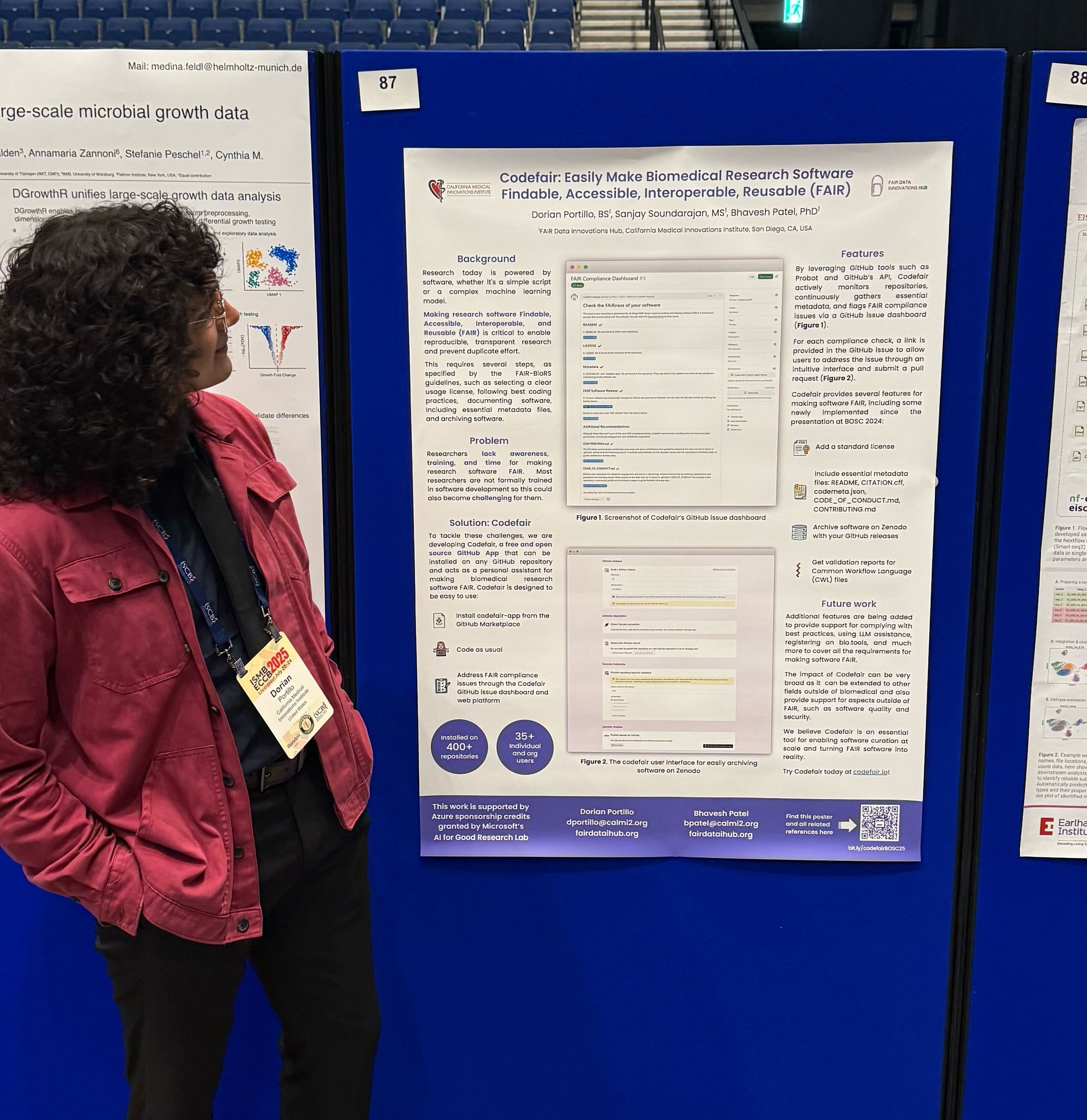 Dorian presenting their Codefair poster on the groundfloor.